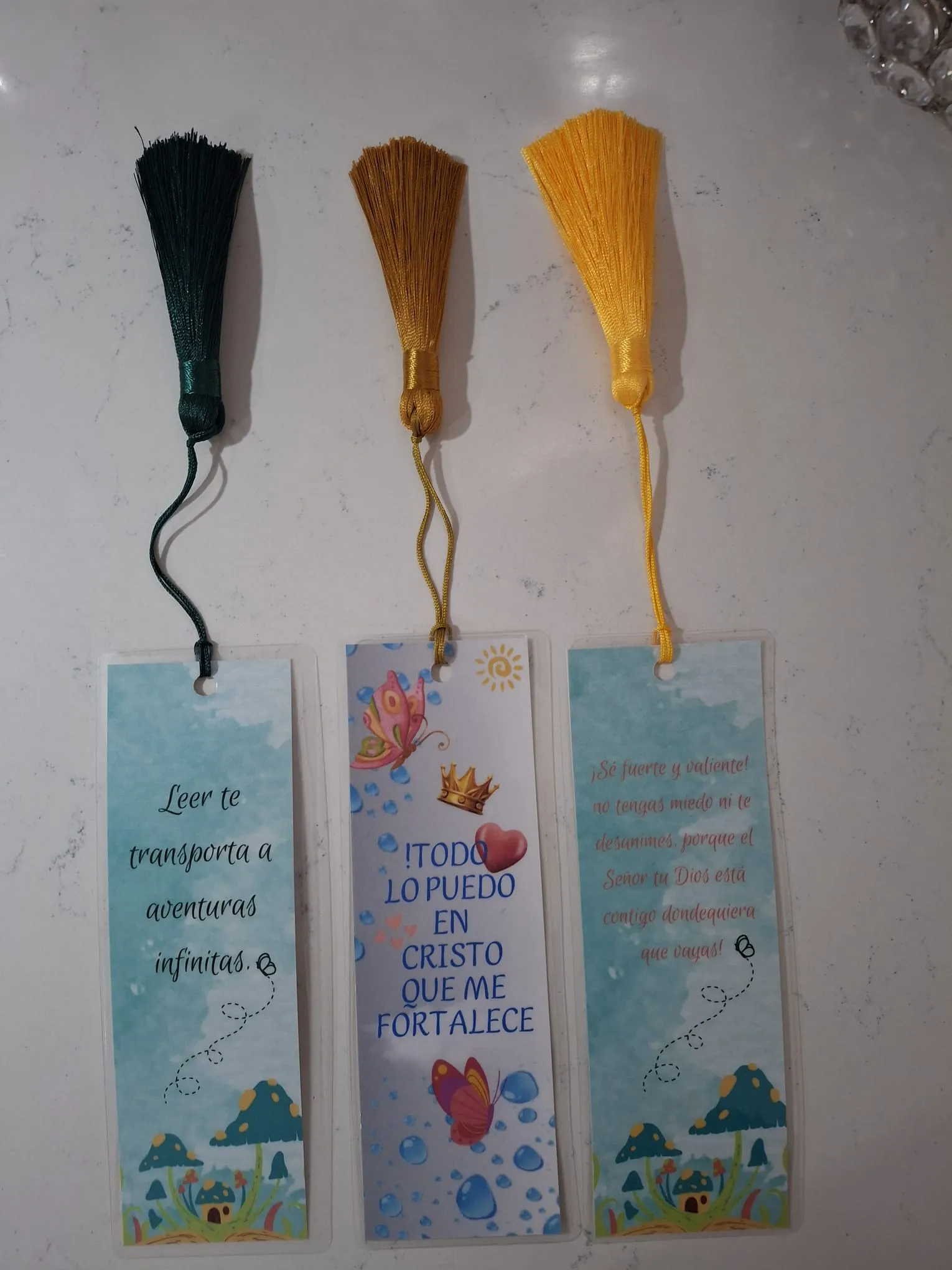 Bookmarks/ Marcadores de Libros