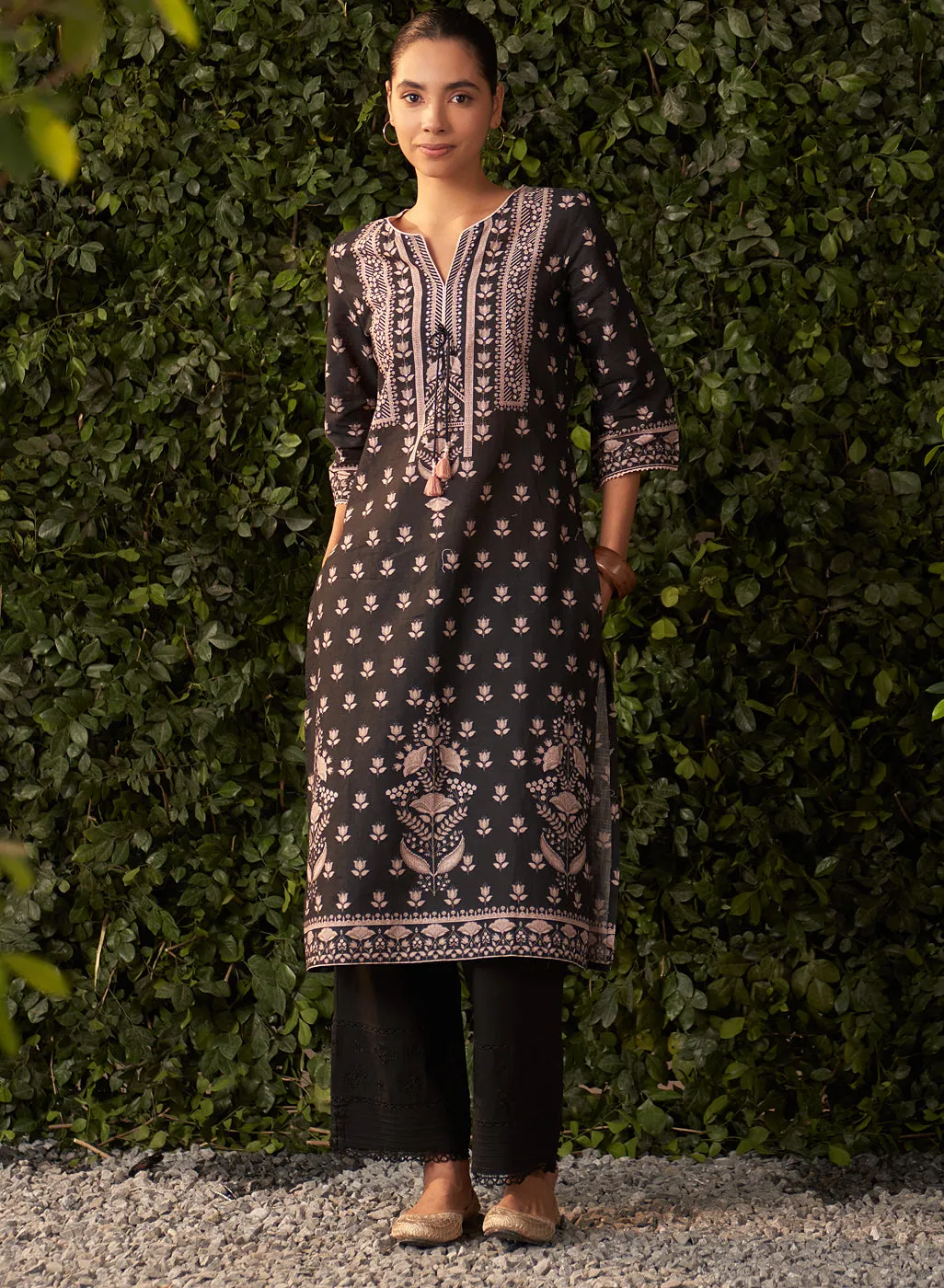 Maya Black Floral Printed Long Kurta for Women
