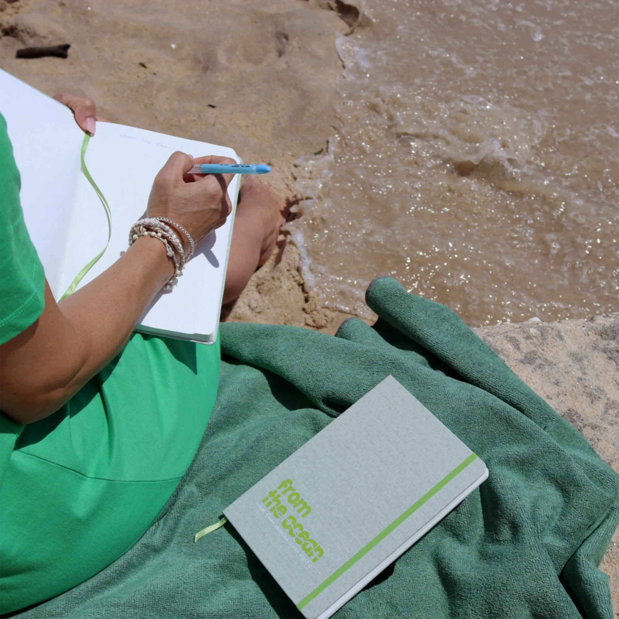 Notebook | FROM THE OCEAN | "Algae green"