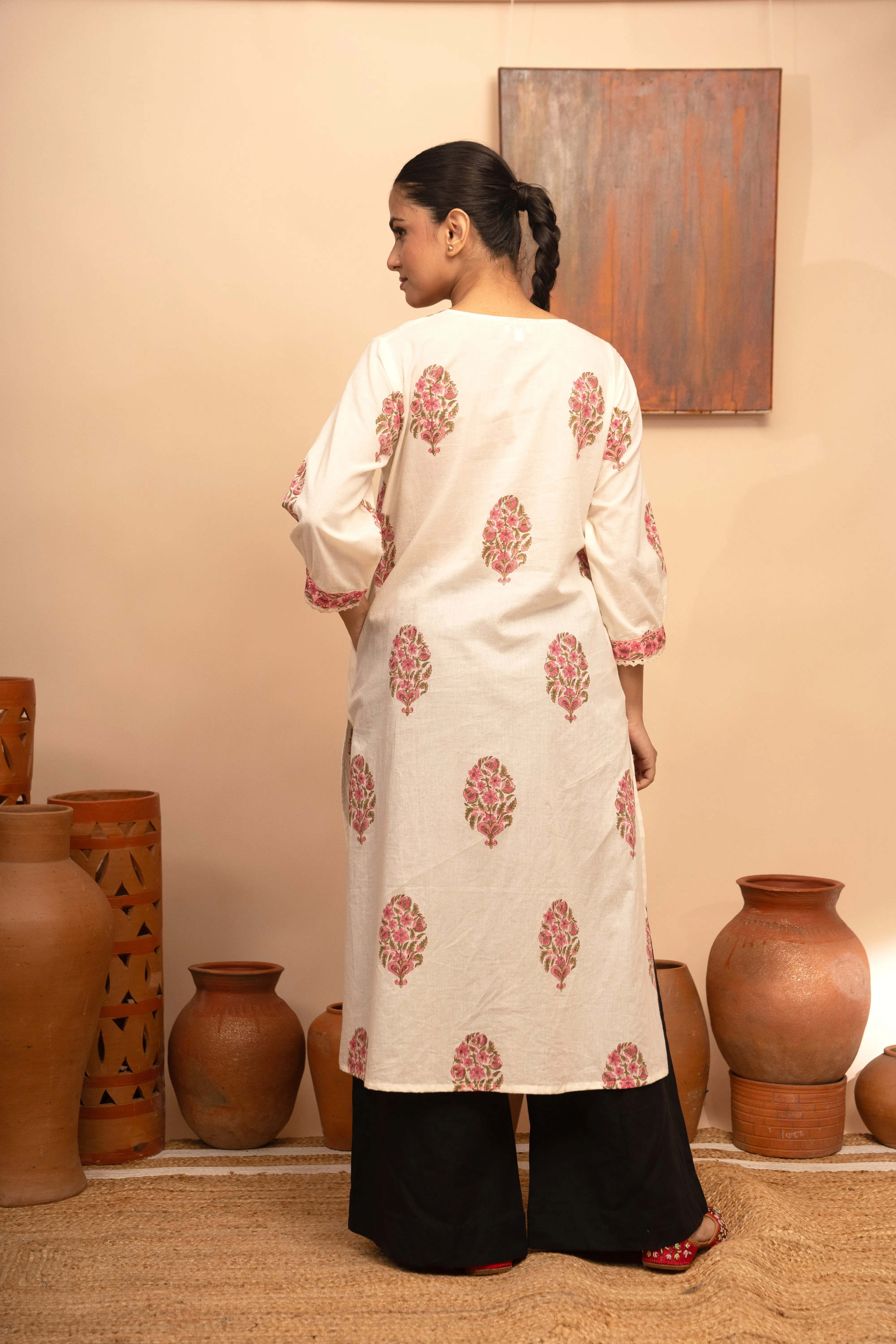 Womens Cotton White Collar Neck Block-Printed Regular Fit Kurta - Arya collection